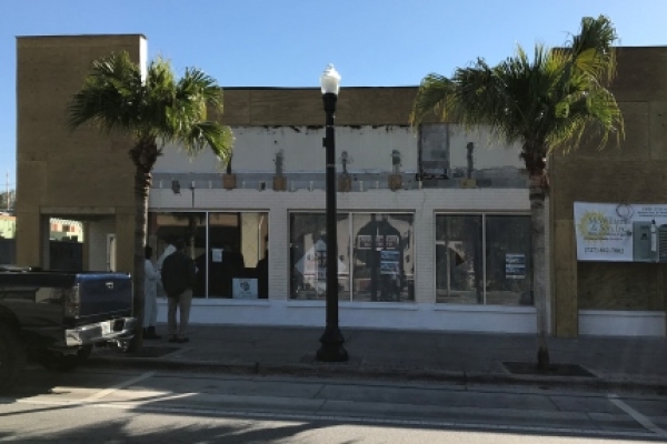 Wright&#039;s Market new location, prior to renovation