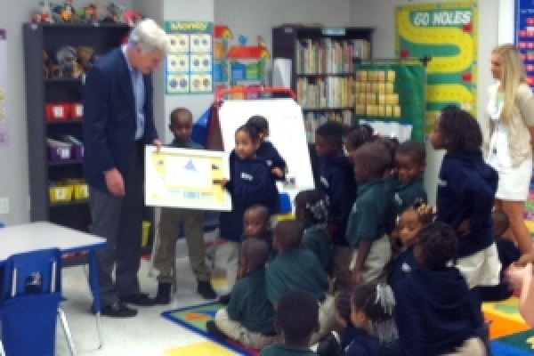 Rep. Ander Crenshaw Visits KIPP Jacksonville School